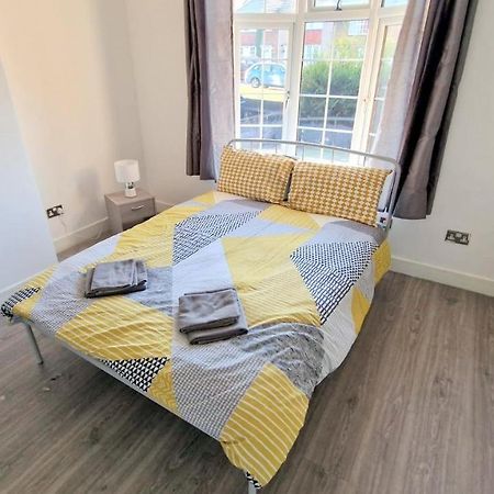 Lilleshall Rooms Мітчем Екстер'єр фото