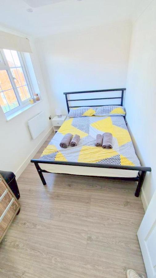 Lilleshall Rooms Мітчем Екстер'єр фото