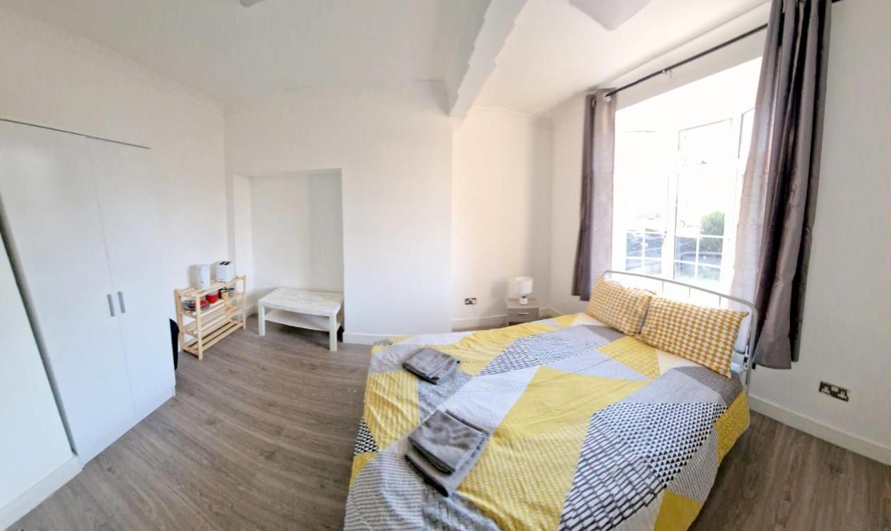 Lilleshall Rooms Мітчем Екстер'єр фото