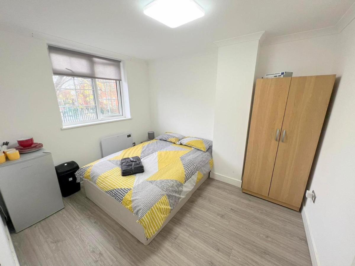 Lilleshall Rooms Мітчем Екстер'єр фото
